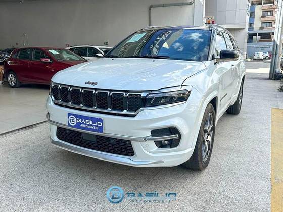 JEEP COMMANDER 1.3 T270 TURBO FLEX OVERLAND AT6 JEEP COMMANDER 1.3 T270 TURBO FLEX OVERLAND AT6